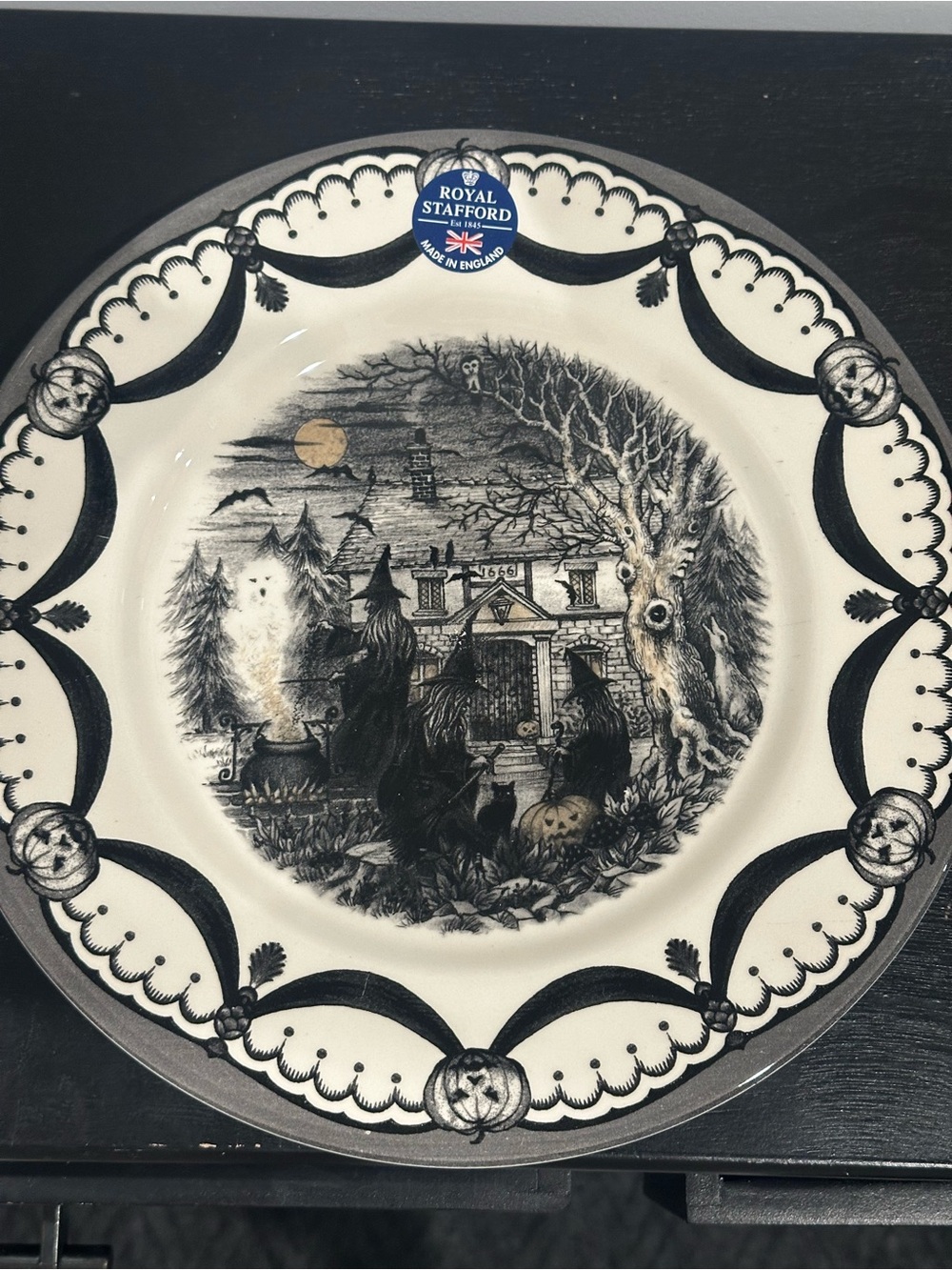 6 Stafford Black & Cream Halloween Scene Decorative Plates.